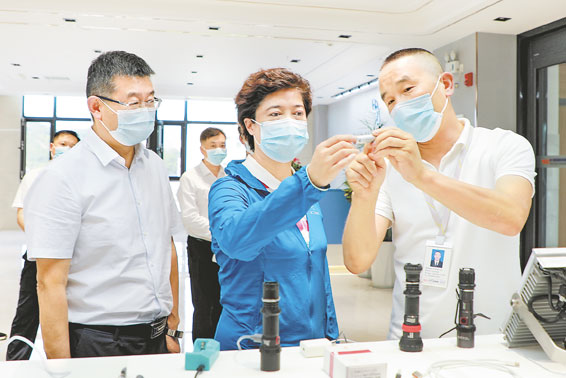 趙璟：嚴(yán)格落實常態(tài)化疫情防控措施 持續(xù)推進縣域經(jīng)濟高質(zhì)量發(fā)展
